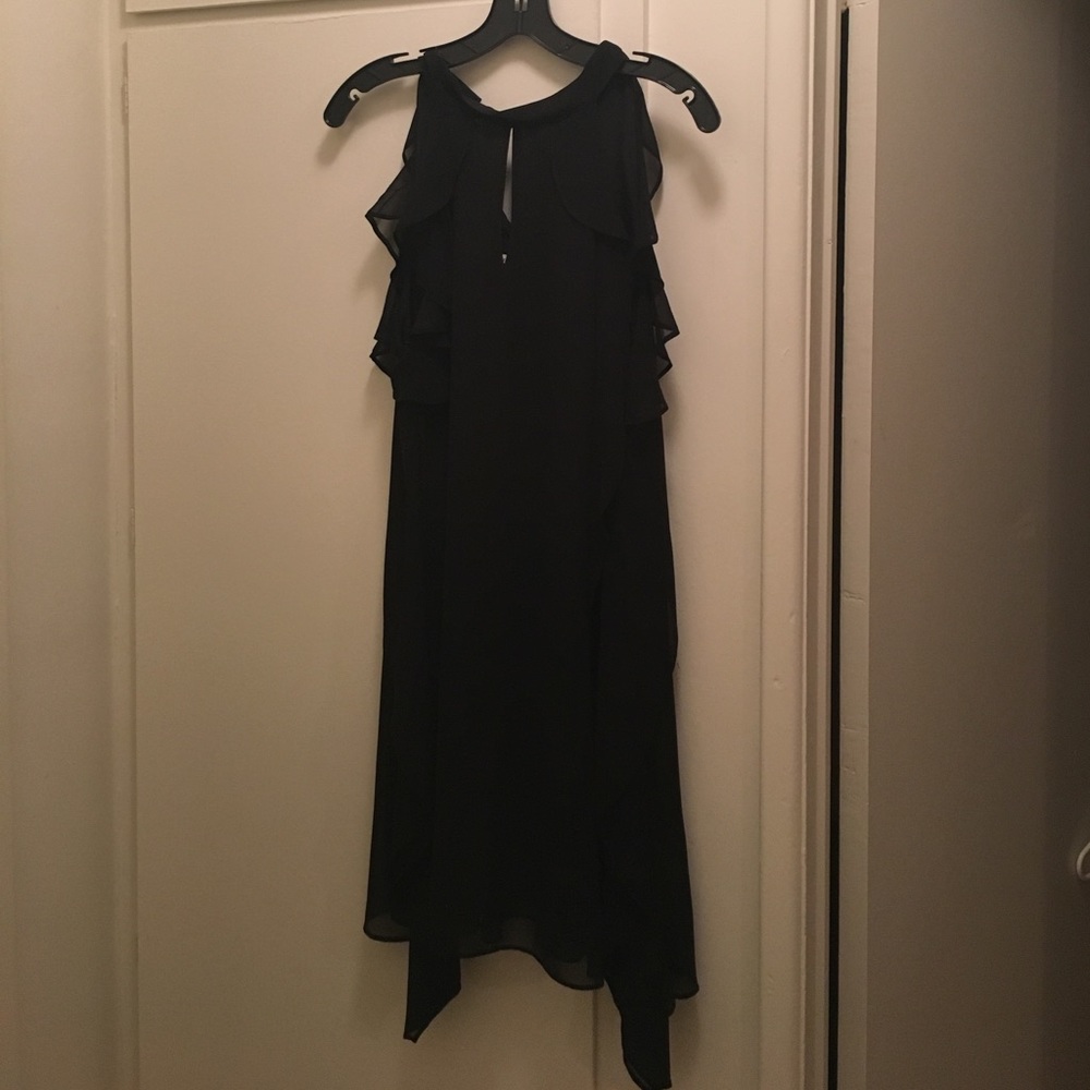 Little black dress keyhole front and back