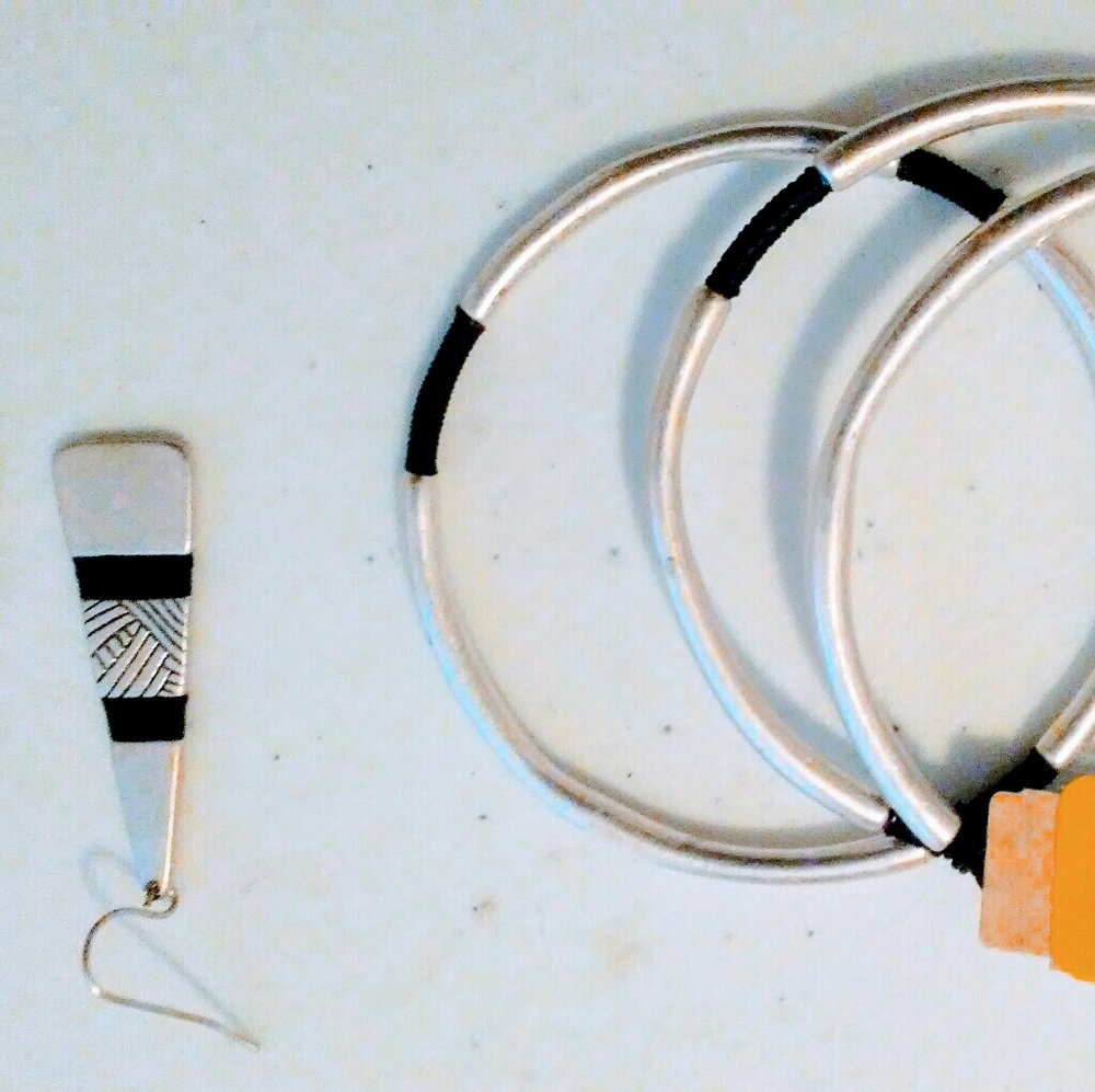 Bracelet & earring set
