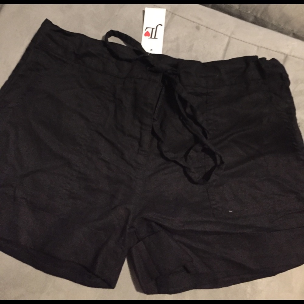 JL black shorts