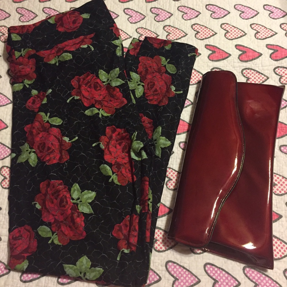 LulaRoe Tall & Curvy Unicorn Roses Leggings