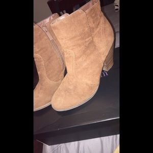 Light brown boots