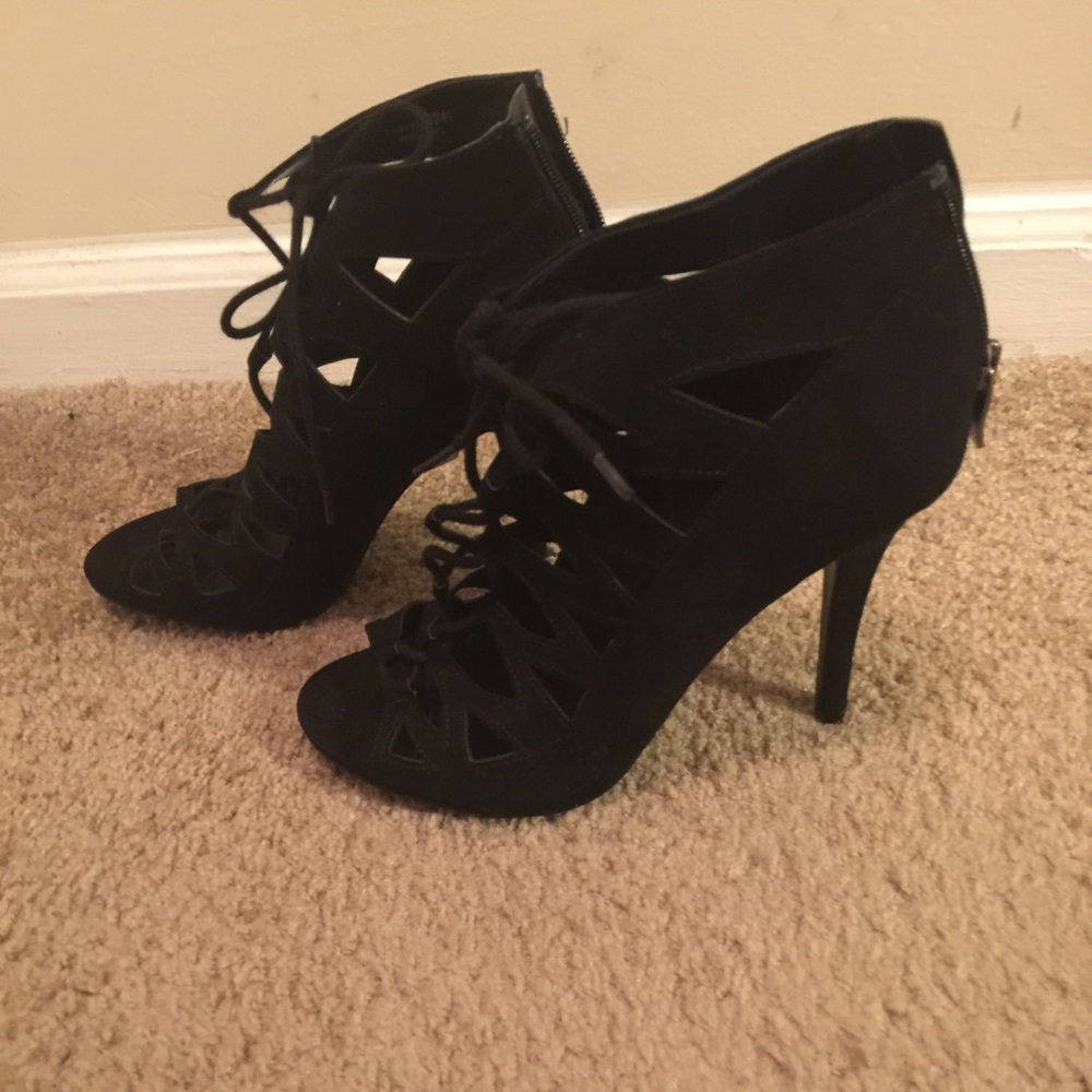 Chinese Laundry black lace up bootie