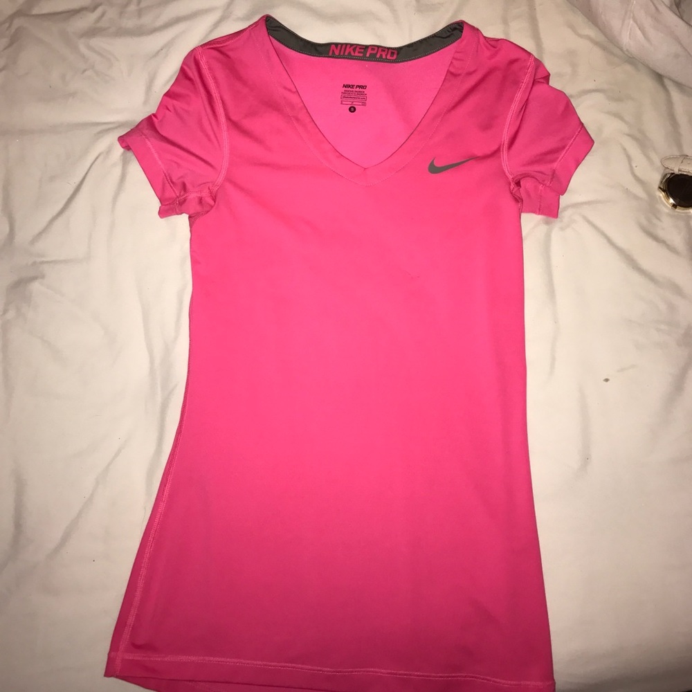 Nike pro should spandex shirt