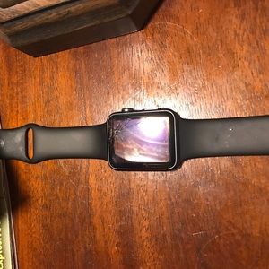 Apple Watch (1st gen) 42 MM (cracked screen)
