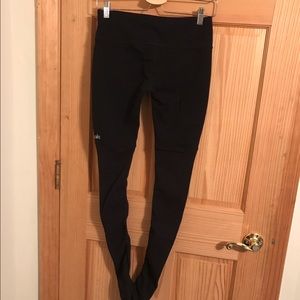 Alo Goddess Leggings, Black on Black, Medium