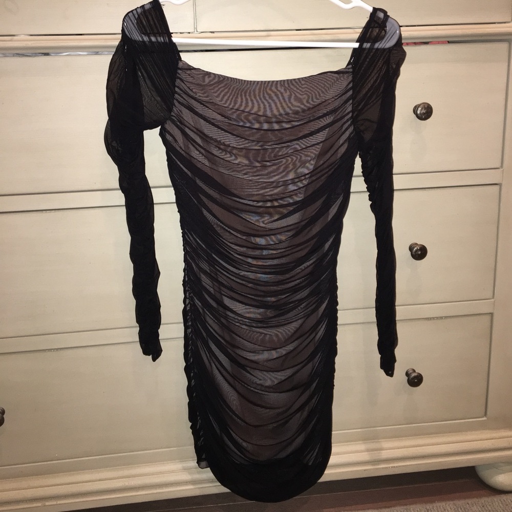 Bebe size XS off the shoulder black/nude dress