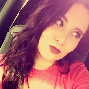 Meet your Posher, Lydia