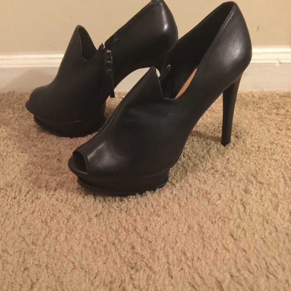 Brand new Gianni B leather black booties