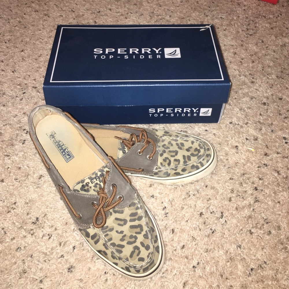 Cheeta print Sperry