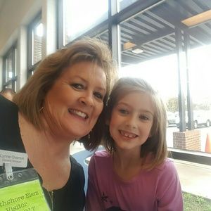 Meet your Posher, Lynne