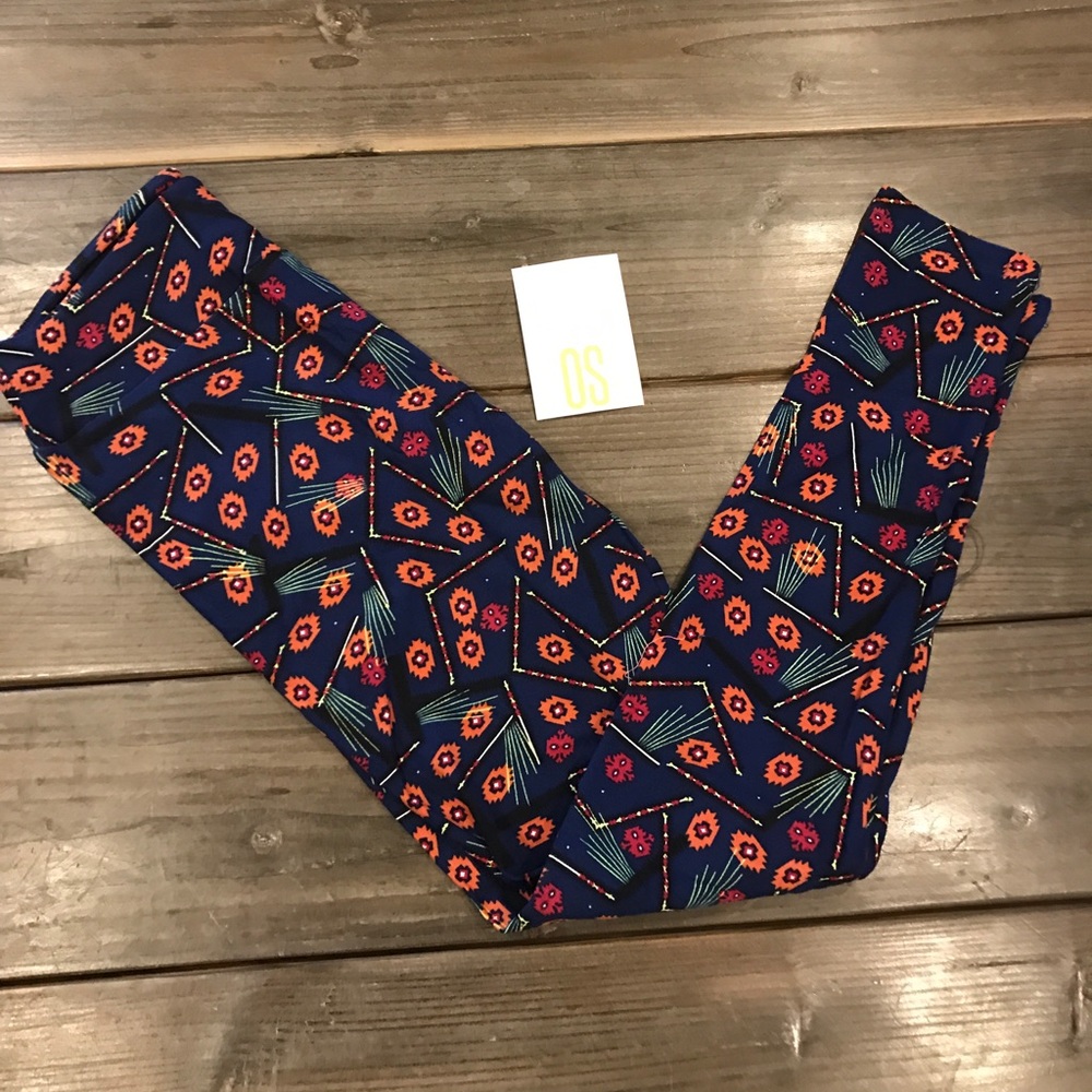 NEW OS navy flower LuLaRoe leggings!