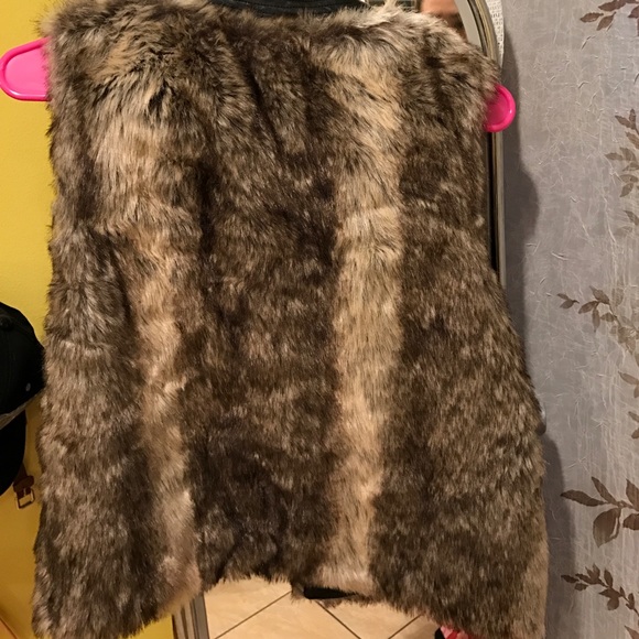 Mossimo Vest - Picture 3 of 3