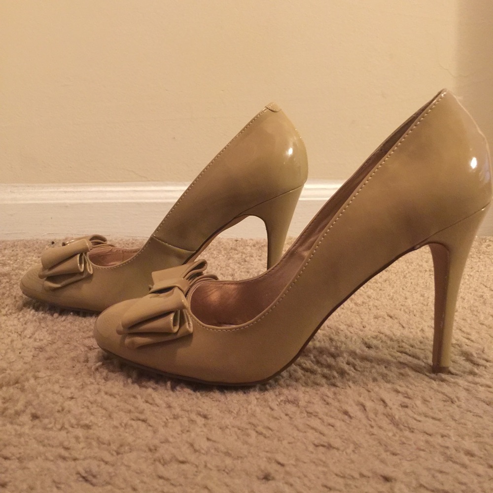 Cathy Jean nude pump