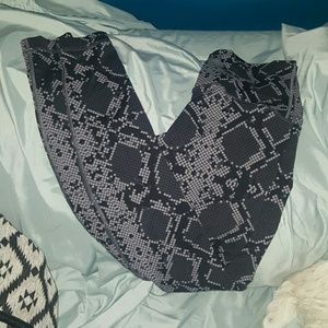 Lululemon workout pants