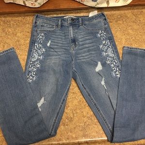 Hollister embroidered skinny jeans