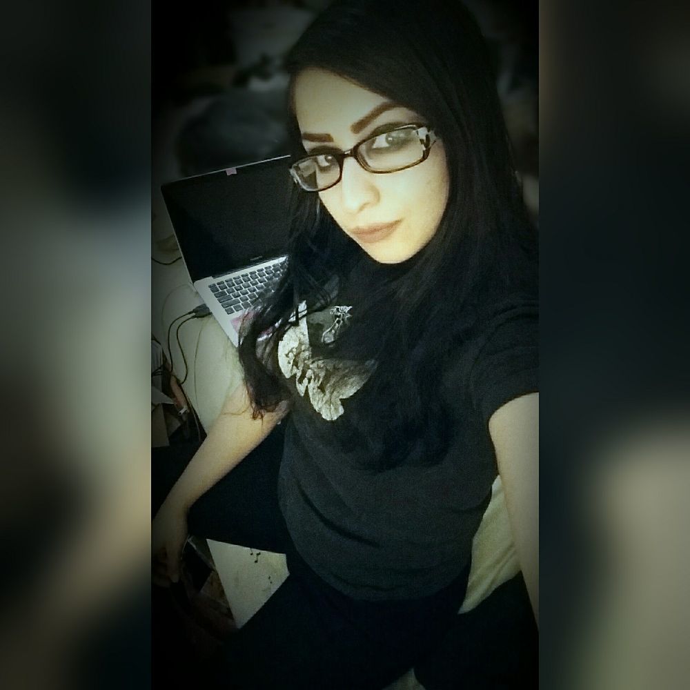 Meet your Posher, Emma