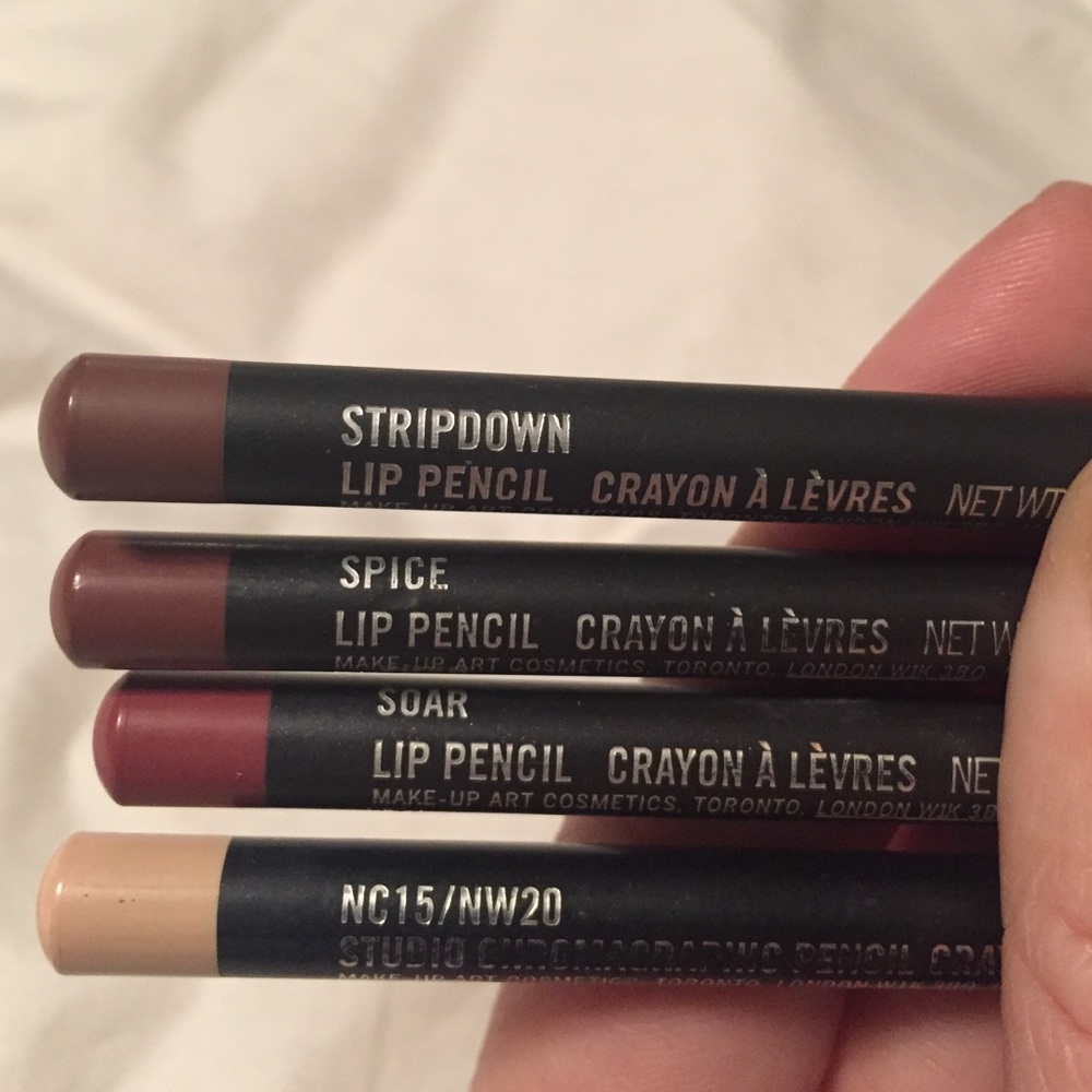 Mac lip liner bundle-soar, spice and stripdown