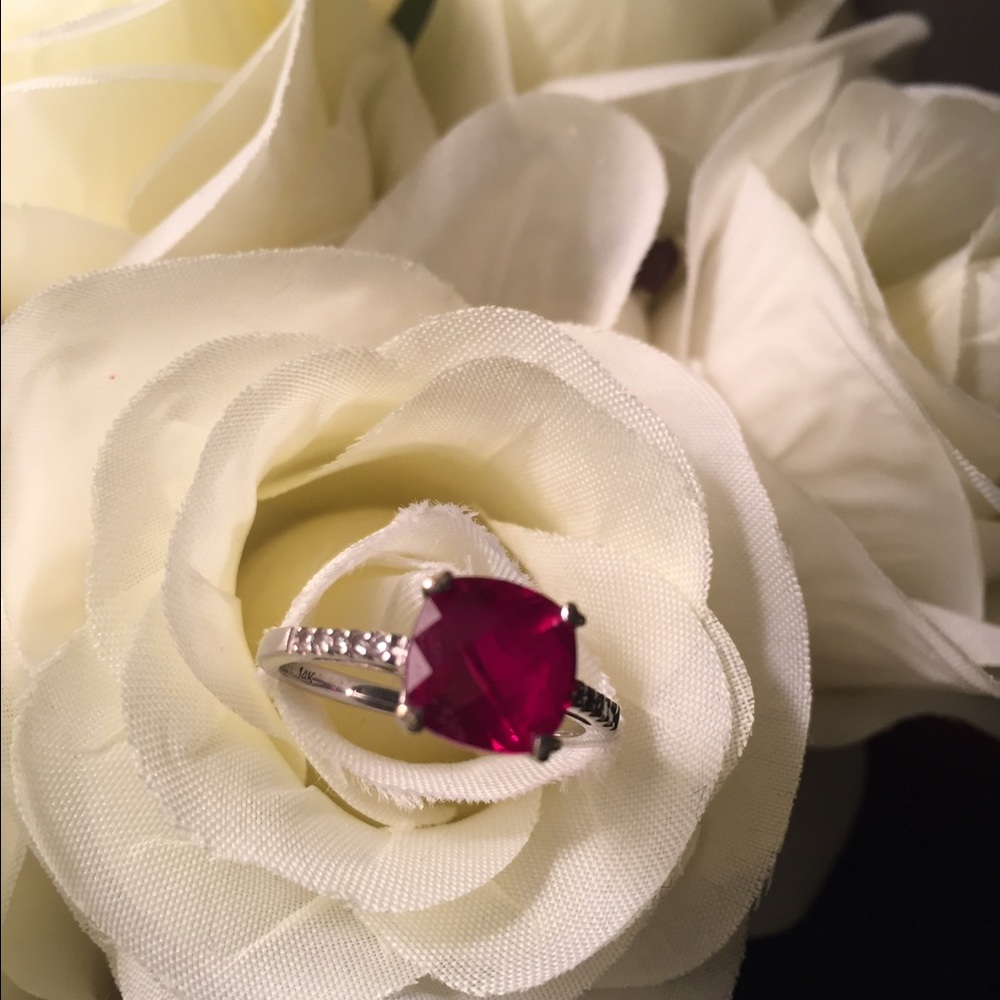 Cushion cut- lab created ruby. 14k white gold.