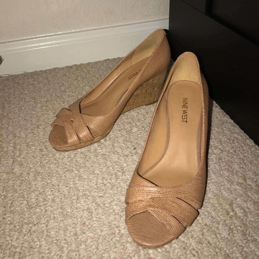 nine west wedges