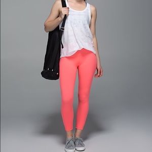 Lululemon grapefruit Wunder Under Roll Downs s. 6