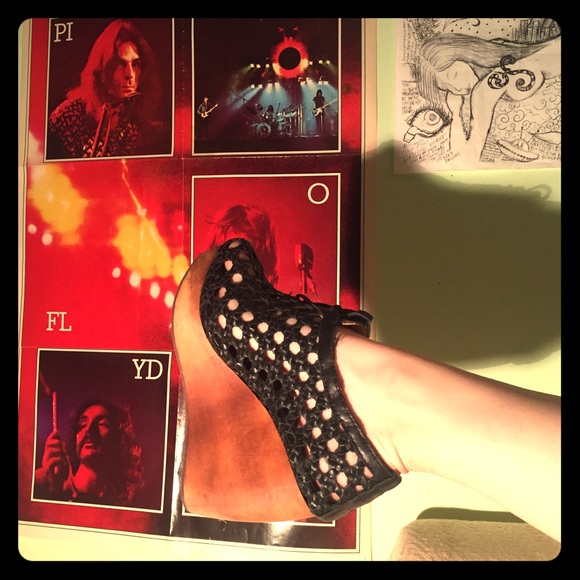 Spring/Summer Wooden Platform Leather Wedge-Sandal - Picture 4 of 5