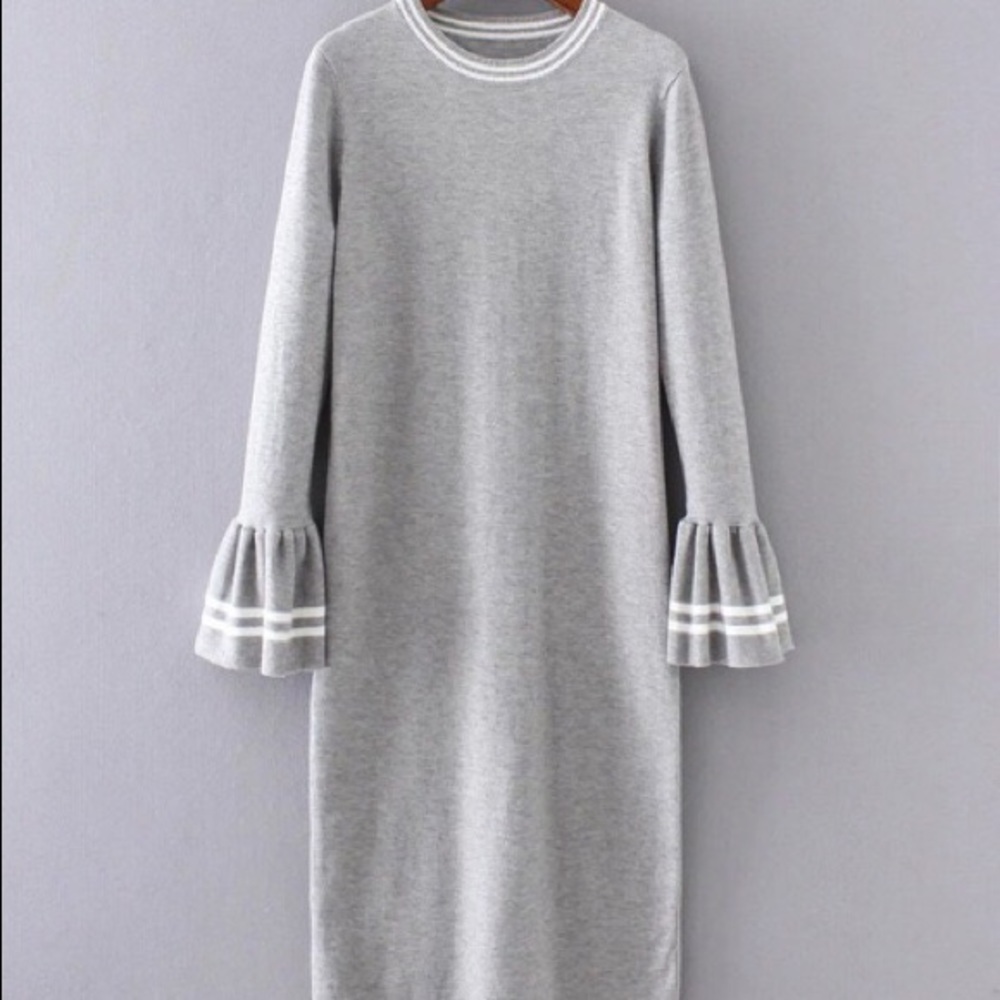 Ruffle sleeve dress nwot