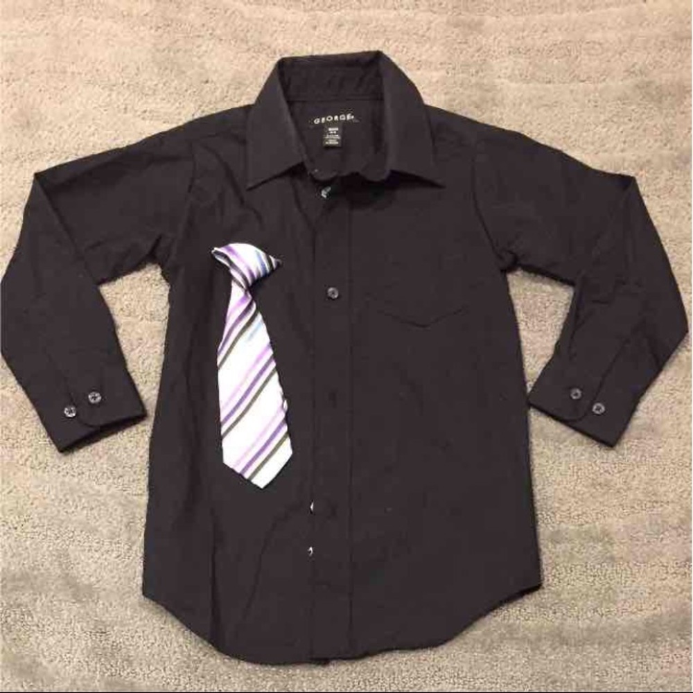 ‼️SOLD‼️Boys button down dress shirt