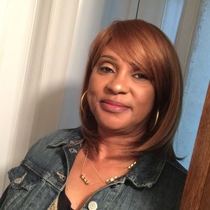 Meet your Posher, Gloria