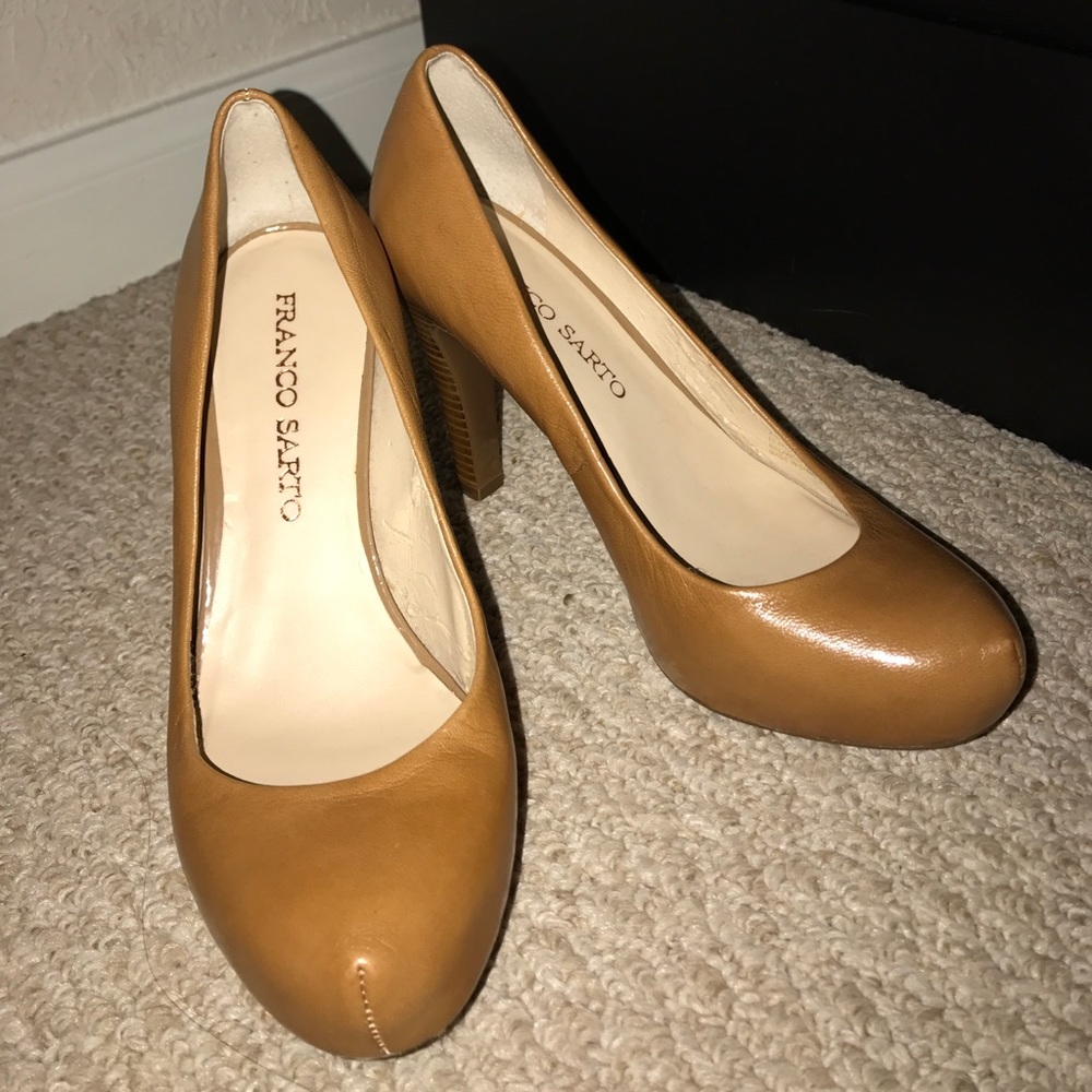 franco sarto pumps