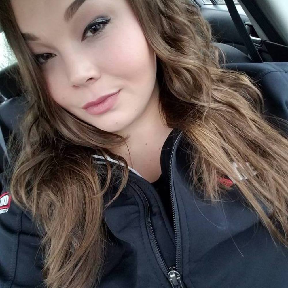 Meet your Posher, Anissa