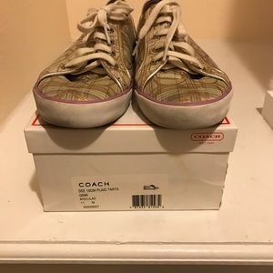 Coach lace ups