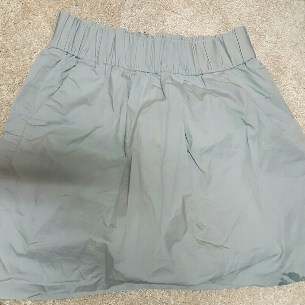 Banana Republic pocketed skirt