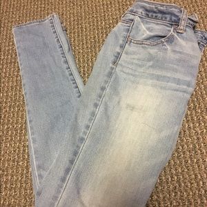 American eagle light wash skinny jeans