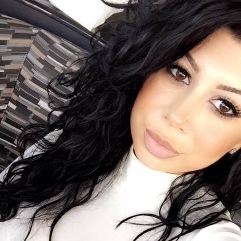 Meet your Posher, Nicole