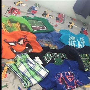 Boys t-shirt lot size 5t
