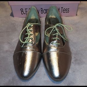Metallic Cutout Oxfords