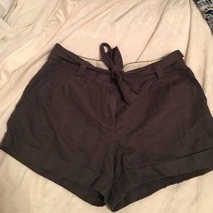 J crew high wasted shorts / business casual ❤