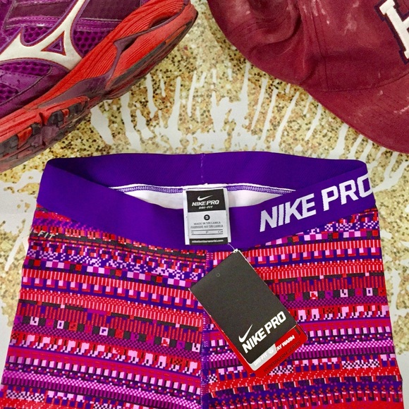 Nike Pants - NWT Nike Pro Training Tights (XS)