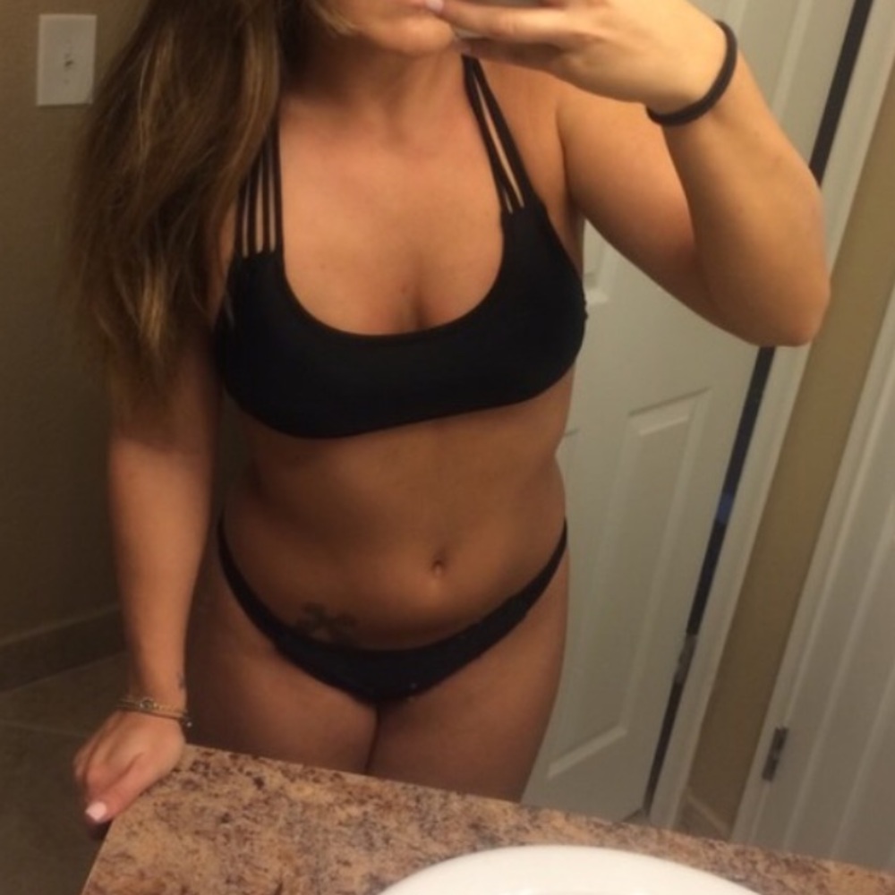 NEW Black Racerback Bikini Set - Picture 4 of 4