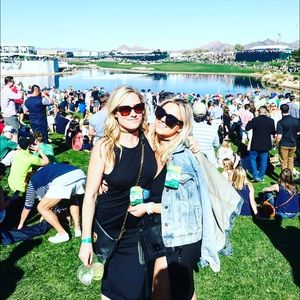 Meet your Posher, Bailey