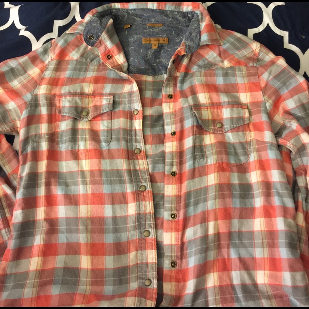 Flannel shirt with paisley denim collar