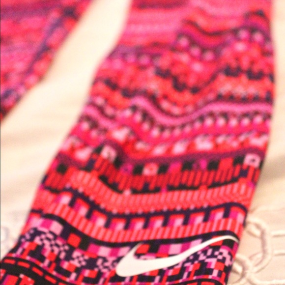 NWT Nike Pro Training Tights (XS) - Picture 3 of 5