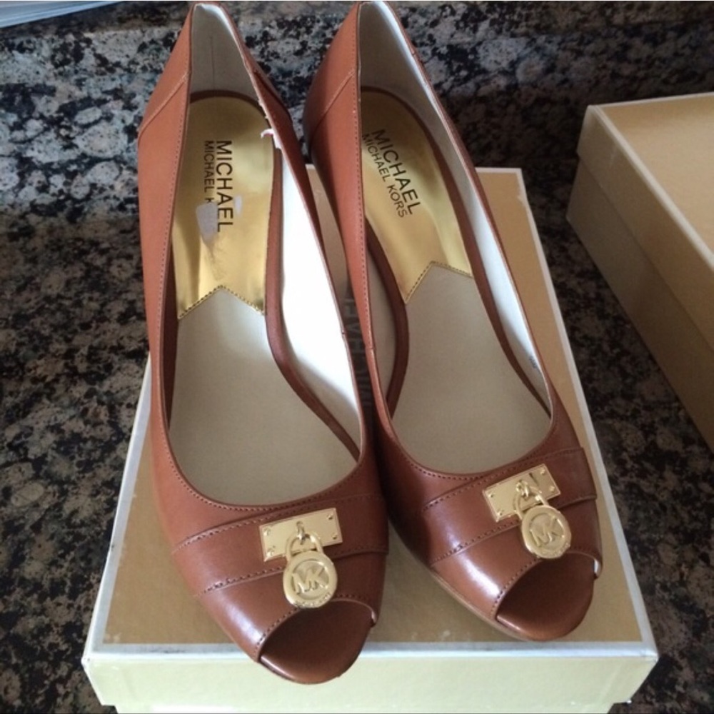 Stylish Peep toe wedges. Size 9.5. Color: Luggage