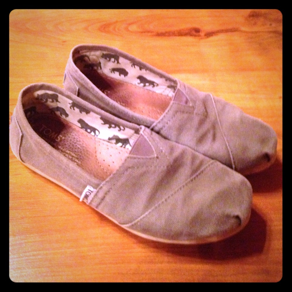 Classic Toms grey
