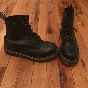 Black Dr.Martens