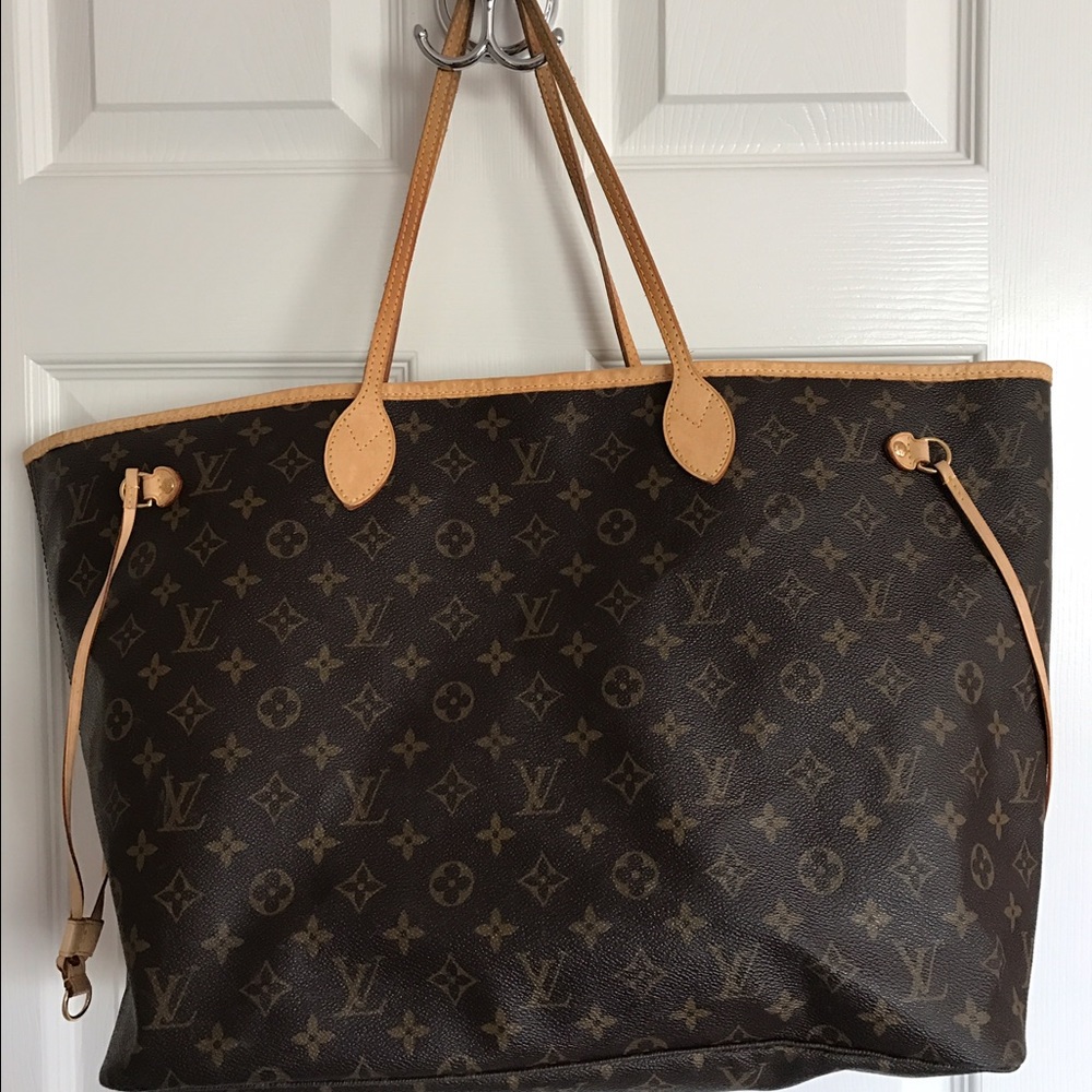 Authentic Louis Vuitton Never Full GM