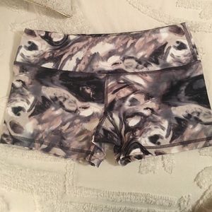 Marble spandex shorts
