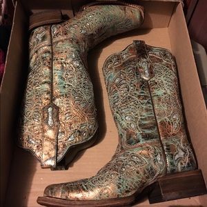 Corral cowgirl boots