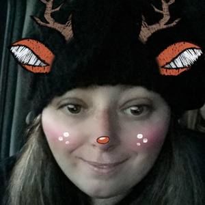 Meet your Posher, Alisha