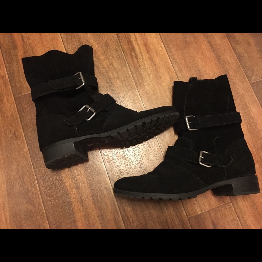 Dolce Vita suede boots
